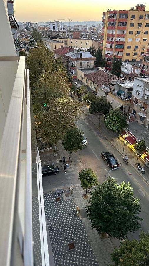 Urban Serenity City Skyline View Apartment 1 Tirana Esterno foto