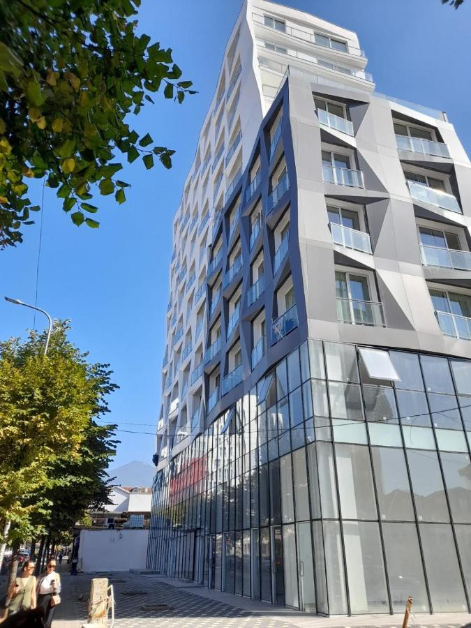 Urban Serenity City Skyline View Apartment 1 Tirana Esterno foto
