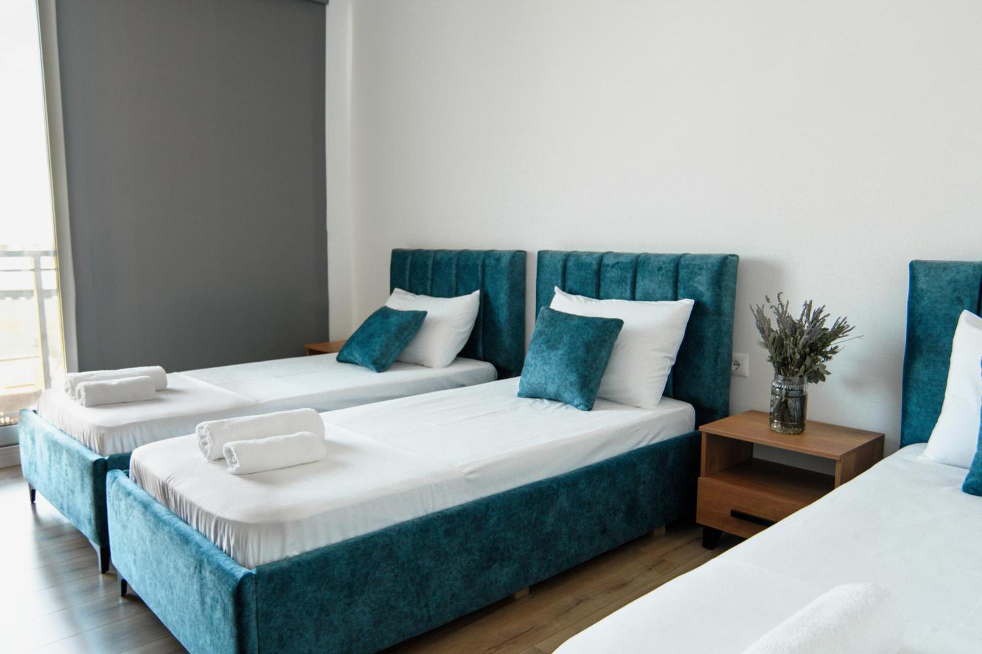 Urban Serenity City Skyline View Apartment 1 Tirana Esterno foto